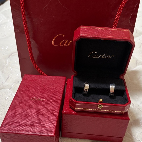 Cartier Classic Love Earrings with Diamonds - Picture 5 of 11